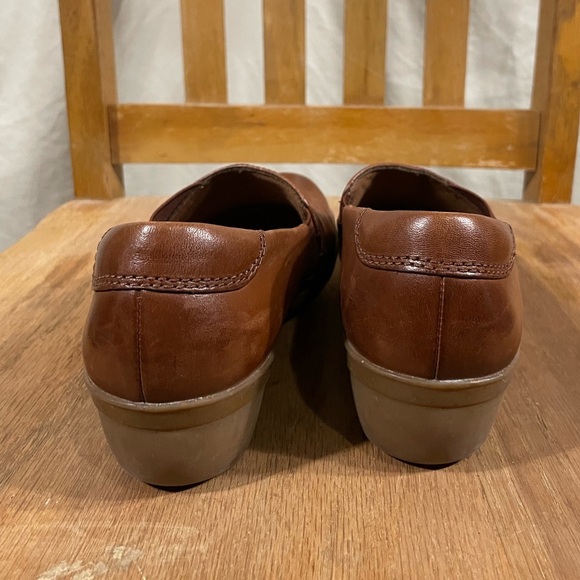Womens Clarks Leather Loafers Everlay UMA Brown Slip On Comfort Shoes Size 7 - Picture 5 of 8